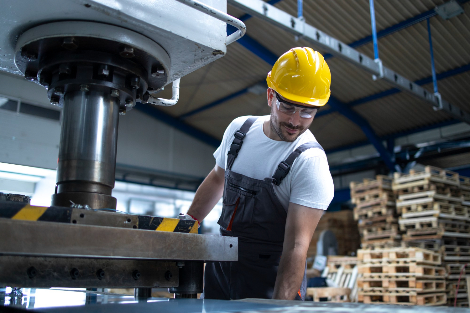 automatização industrial e o benefício de integrá-la com sistemas hidráulicos